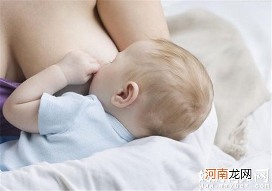 母乳喂养的方式有哪些 产后哺乳四招式新妈少走弯路