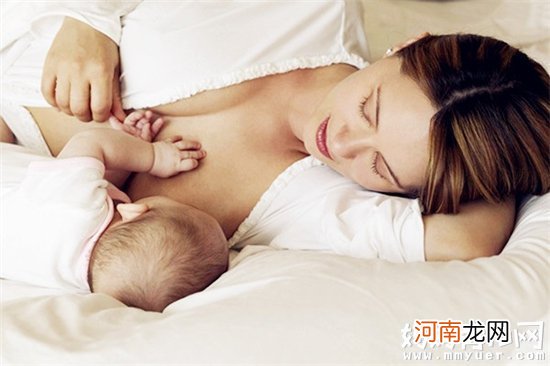 新生儿吃奶时间多长合适妈妈注意宝宝吃奶过长有坏处