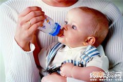 宝宝断奶需要多久 到底该怎样正确的给宝宝断奶