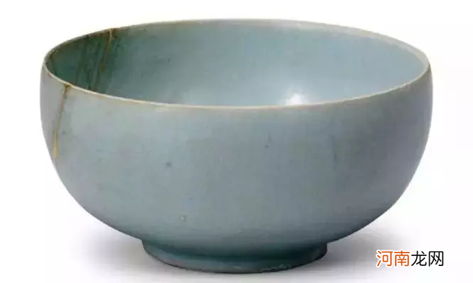 举世唯一汝窑盏拍出白菜价 汝窑茶杯单卖多少钱一个