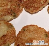 一岁半宝宝食谱：白萝卜土豆饼