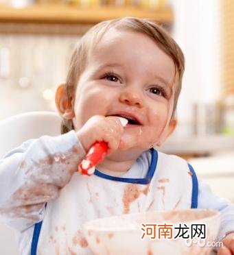长牙期的宝宝如何添加辅食