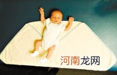 让宝宝保持健康的睡眠姿势