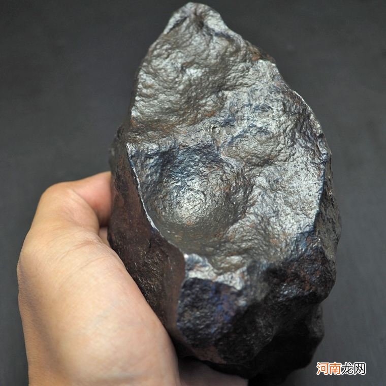 镍铁陨石价格与黄金和钻石相差无几 镍铁陨石有无磁性及市场价