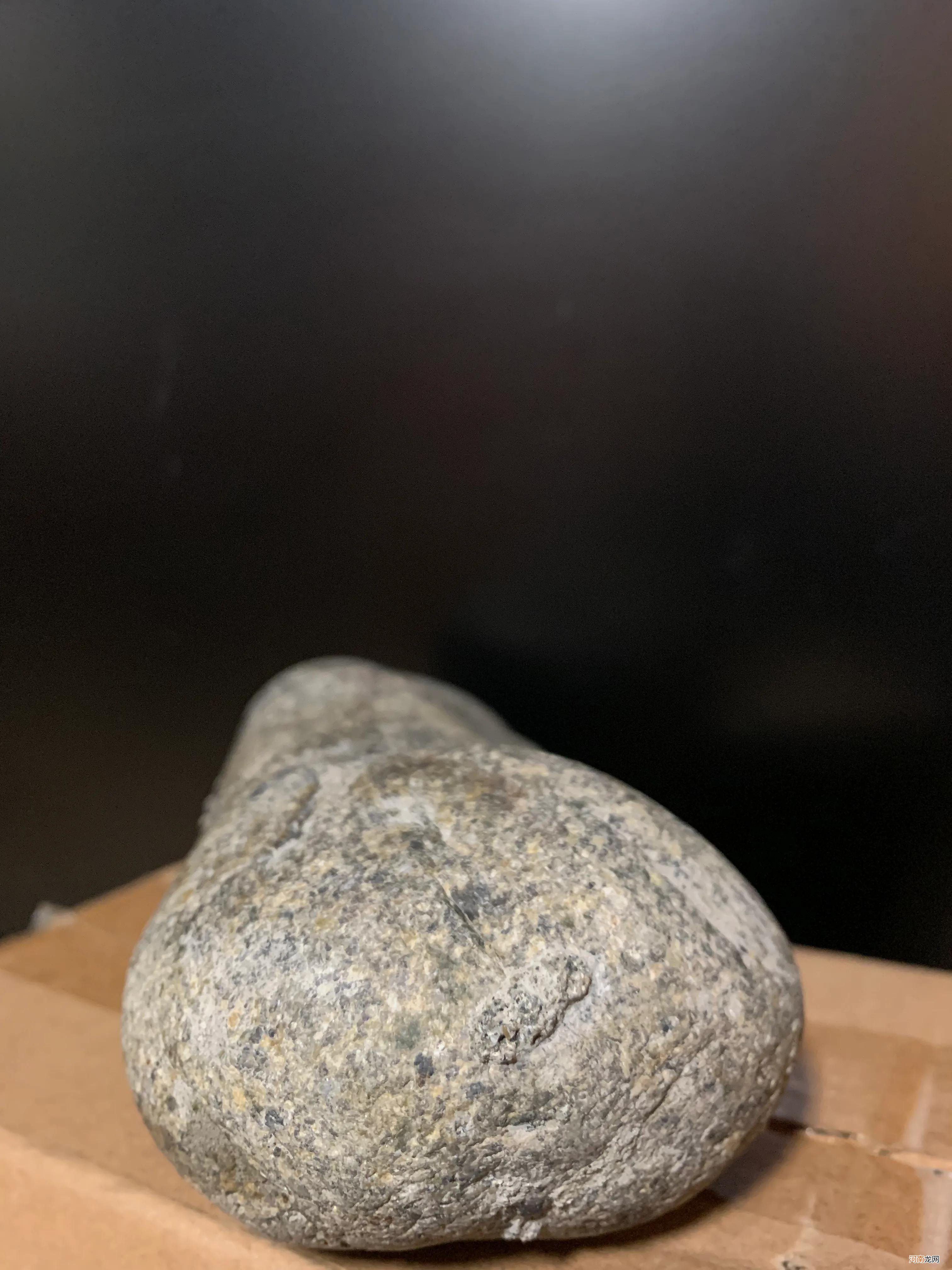 以后你确定捡到的石头是陨石 石陨石的鉴定方法