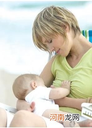 母乳喂养正确含接姿势