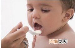 慎重为婴幼儿补钙