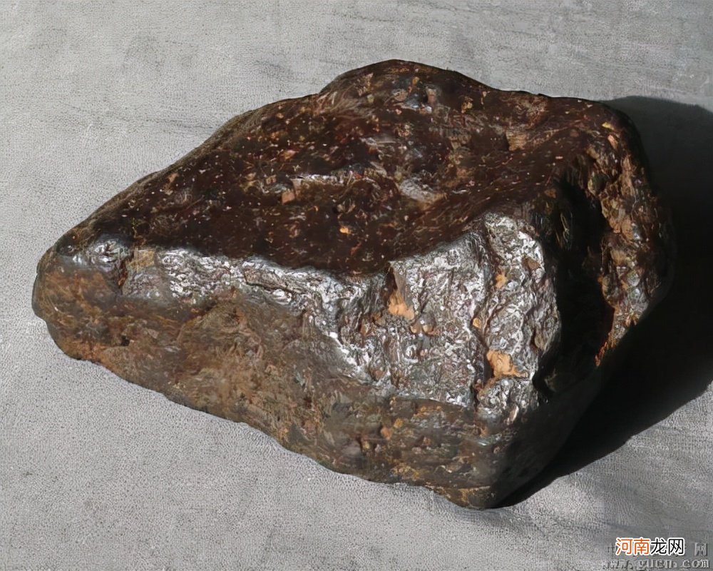 含有黄金的铁陨石价格 铁陨石多少钱一克