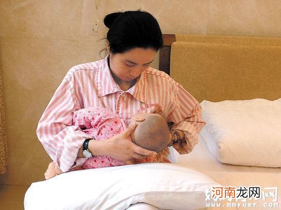 婴儿躺着吃奶好吗 给宝宝喂奶的最佳姿势有哪些