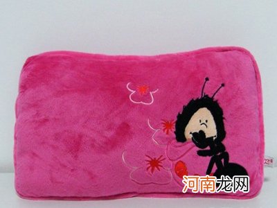 枕头要睡多高才适宜小宝宝