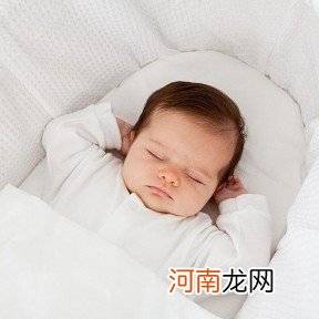 新生儿睡觉需要用枕头吗