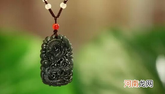 玉石佩戴的十条风水禁忌 戴玉有什么讲究和禁忌