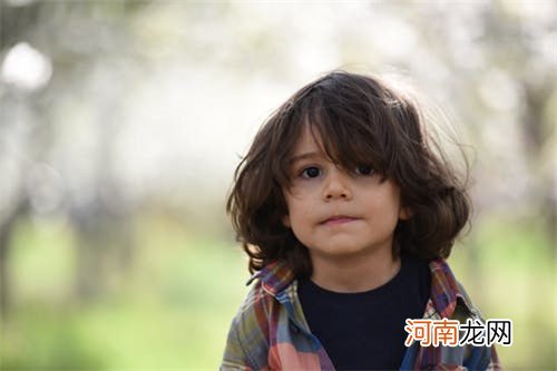 洛姓属虎的男孩名字洛广什么 会好运势