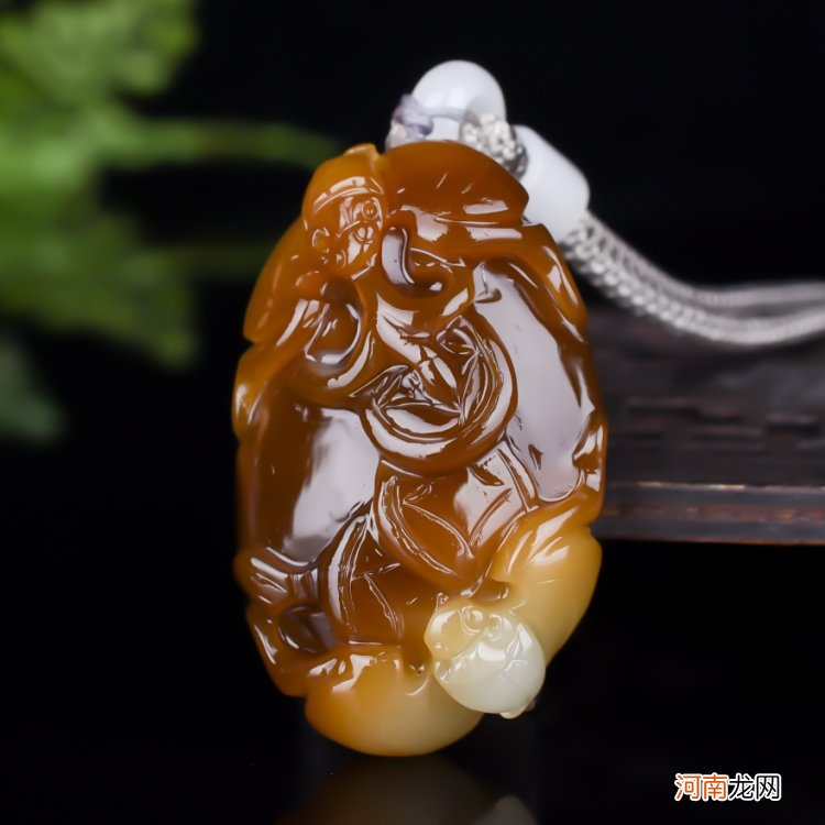 从糖玉的“糖”看和田玉 和田玉糖料