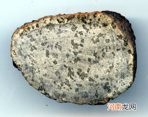 中国陨石1克曾卖近10万 中国真实陨石价格
