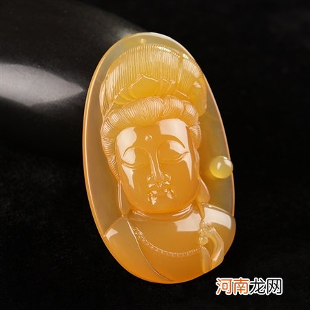 黄龙玉才是财富的象征 黄龙玉的功效与作用