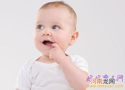 宝宝吃手指了，家长应该做什么？