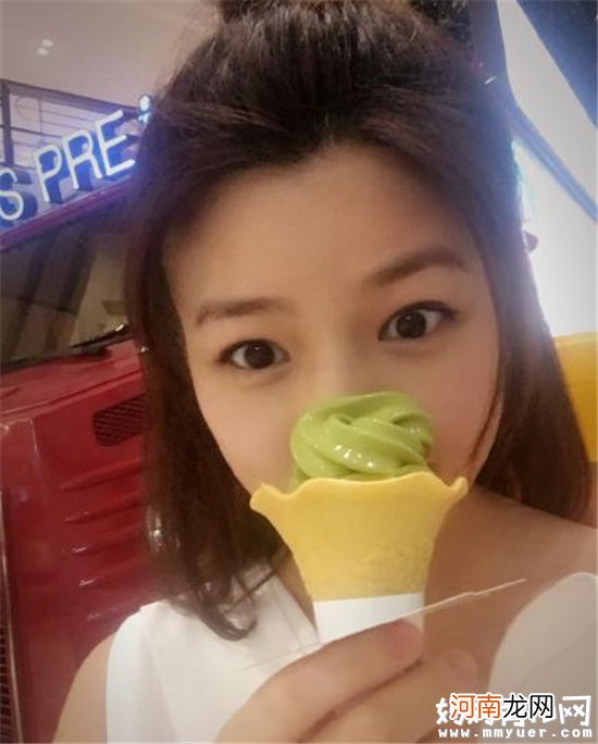 陈妍希晒美照吃吃冰淇淋 孕妇在孕期能够吃冷饮吗