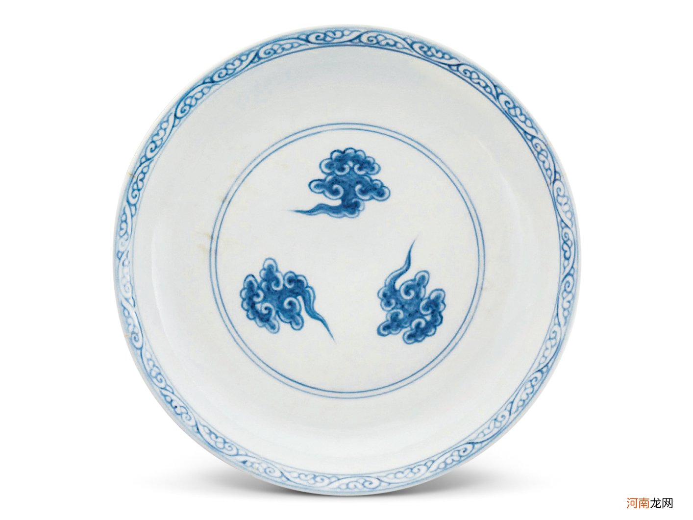 明代各时期的青花瓷特征 明代青花瓷盘有几种