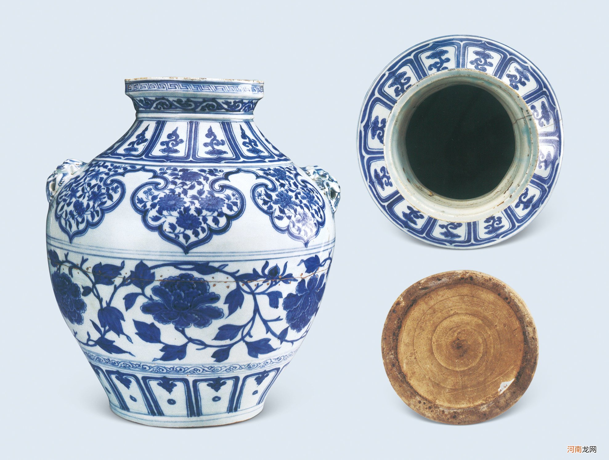 元代青花瓷器的时代特征 元青花早中晚期的特征与鉴别