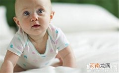 宝宝吐奶该怎么办 先了解宝宝溢奶的原因很重要