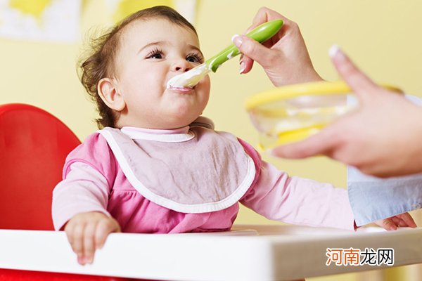 一岁宝宝辅食和奶怎么安排 家长必看的科学安排指南