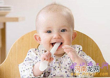 宝宝长牙期间的饮食宜与忌