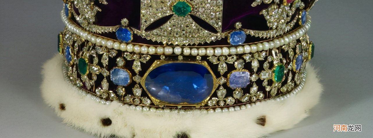 斯里兰卡发现310公斤的大蓝宝石 上亿元的蓝宝石原石真实图片