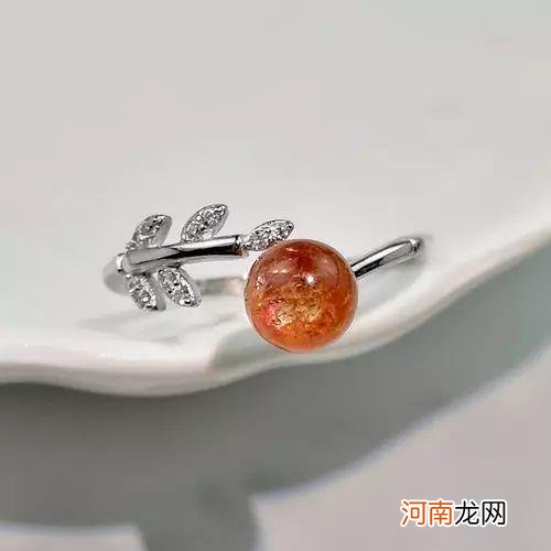 太阳石的六大功效与作用 太阳石的功效与作用