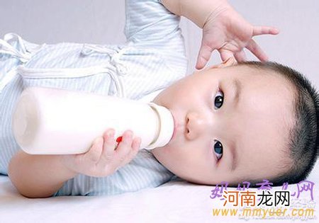 宝宝不吃奶瓶怎么办？