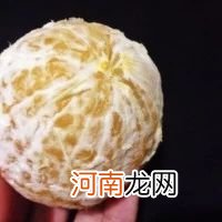 两种方法巧剥橙子