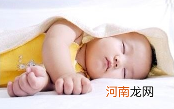 婴儿日夜颠倒怎么办 如何让宝宝区别日夜