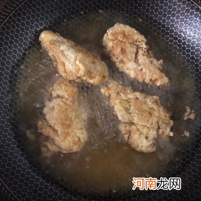 香酥鸡翅这样做好吃到允手指 鸡翅怎么炸好吃又脆又香