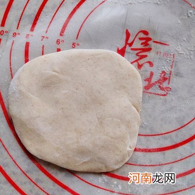 鸡蛋灌饼就要这样做10分钟学会 鸡蛋灌饼的家常做法