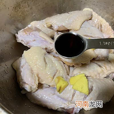 最详细的烤鸡翅中的做法 烤鸡翅的做法教程