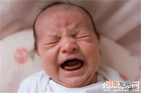 新生儿哭闹怎么办 宝宝哭闹的原因及应对方法家长要知