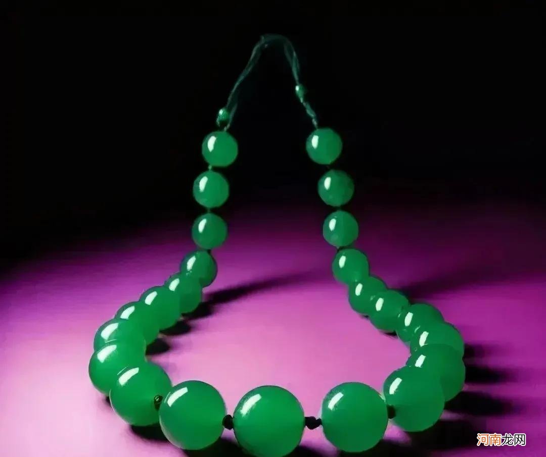 世界上最贵的七条翡翠珠链 翡翠珠子图片与价格