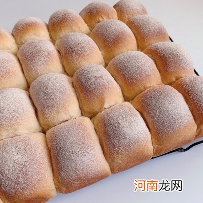 超简单的面包餐包 面包餐包的制作方法
