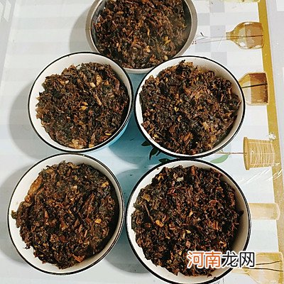 教你做梅菜扣肉 梅干菜扣肉怎么做