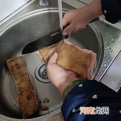 教你做梅菜扣肉 梅干菜扣肉怎么做