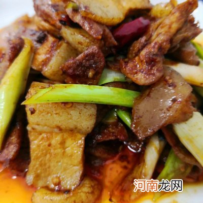 回锅肉家常做法简单快捷又好吃 回锅肉怎么炒