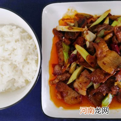 回锅肉家常做法简单快捷又好吃 回锅肉怎么炒