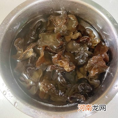 简单易做的鸡蛋木耳鲜美又抗寒 木耳的做法