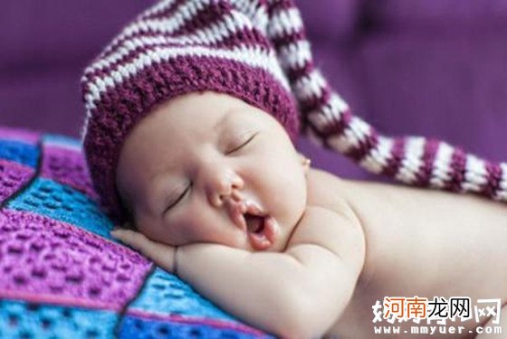 新生儿睡觉翻白眼什么原因 答案让人“啼笑皆非”