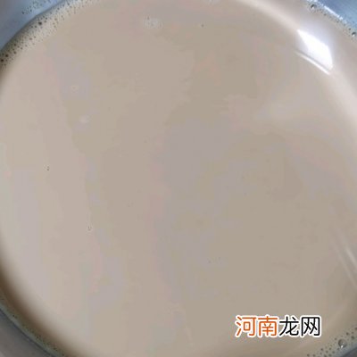 焦糖珍珠椰果奶茶的家常做法 奶茶的做法