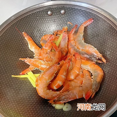 好吃下饭的家常简单版红焖虾 虾怎么做好吃