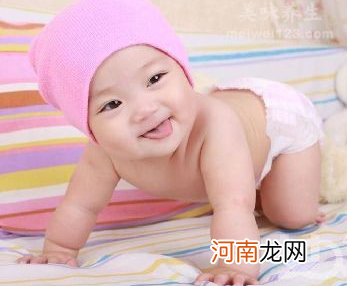 宝宝吐奶像豆腐渣 宝宝吐奶厉害的原因