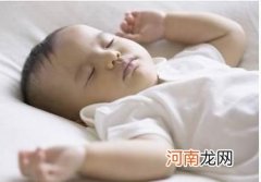 宝宝夏天难以入睡 安眠有秘籍