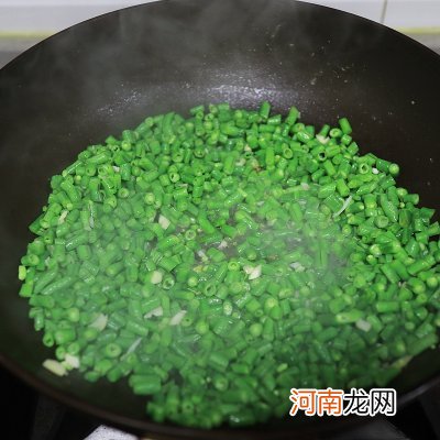 鸡蛋炒豇豆你这么做 豇豆的做法