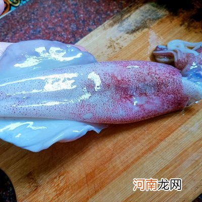 学会这道美味的蒜香鱿鱼 鱿鱼怎么做